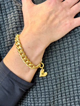 IT’S ALL ABOUT LOVE Bracelet   7”