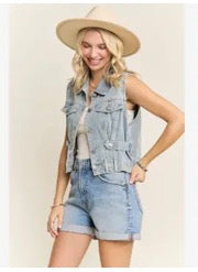DANGEROUS CURVES Denim Vest
