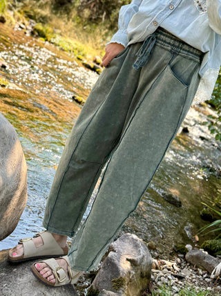 Wide & Wild WYO Seamed Barrel Pants